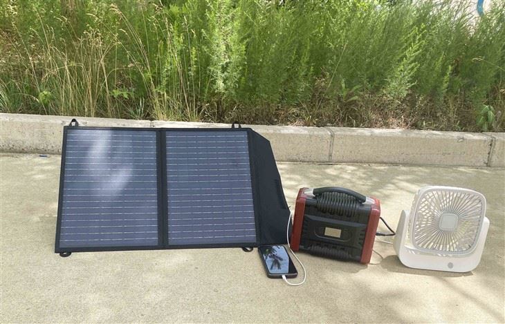 Tauler solar plegable de 30W
